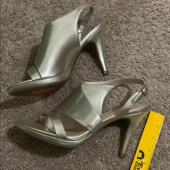 Champagne Silver Party Heels - Picture 2 of 4